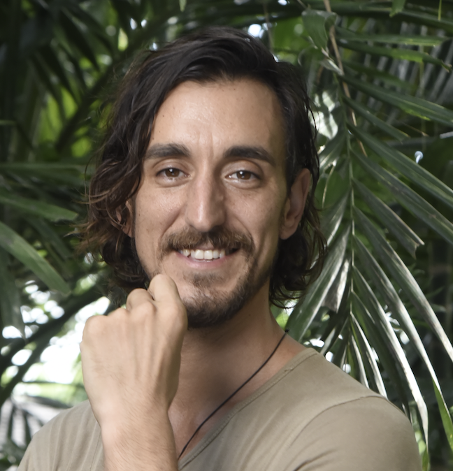 Dakotah Apostolou